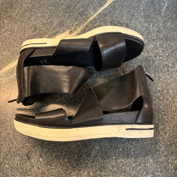 Eileen Fisher Sport Platform Sandal - Picture 5 of 9